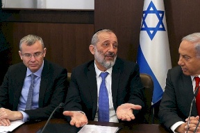 نتنياهو يتعهد بإعادة درعي للحكومة الإسرائيلية