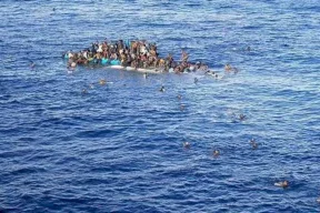 مصرع 21 شخصا في غرق عبارة صغيرة قبالة سواحل الغابون