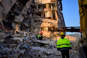 الخارجية: ارتفاع عدد وفيات الفلسطينيين جراء الزلزال المدمر إلى 103