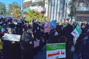 الإيرانيون يحيون الذكرى الـ44 لانتصار الثورة