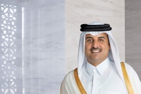 أول سفير إماراتي منذ المصالحة الخليجية يقدم أوراق اعتماده لأمير قطر