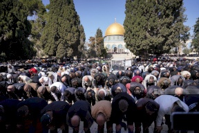 فلسطين والفاتيكان يؤكدان وجوب ضمان حريتي العبادة والوصول إلى الأماكن المقدسة