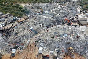 ارتفاع حصيلة الضحايا الفلسطينيين بزلزال تركيا وسوريا إلى 104