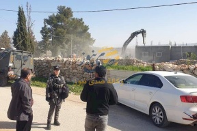 الاحتلال يهدم منزلا في إذنا غرب الخليل