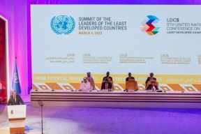 تراشق لفظي يمني إيراني خلال مؤتمر للأمم المتحدة في الدوحة