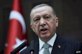 إردوغان يواجه انقسامات عميقة في تركيا بعد فوزه بولاية جديدة