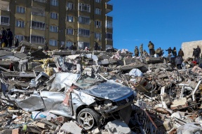 الخسائر جراء الزلزال في تركيا تُقدّر بحوالي 104 مليارات دولار