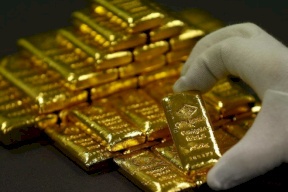 الذهب يعزز مكاسبه وسط رهانات وقف زيادة الفائدة