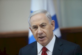 نتنياهو يُعلق على استضافة الرئيس عباس ووفد حماس في الرياض