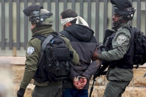 اعتقالات تطال 16 مواطناً بينهم مسؤول في هيئة مقاومة الجدار