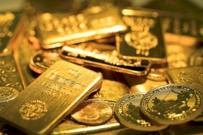 الذهب يقفز 1.9% ويسجل أعلى تسوية في أكثر من عام