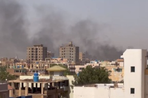اشتباكات في السوادن وسط تضارب الأنباء حول السيطرة على القصر الجمهوري ومطارات الخرطوم