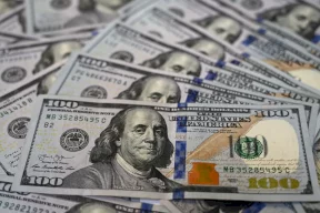 هل بدأ التحرك العربي للتخلي عن الدولار الأمريكي؟