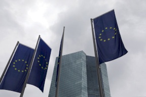 البنوك الأوروبية تفرض معايير أكثر صرامة على المقترضين