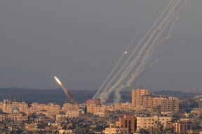 رشقات صاروخية كبيرة تجاه مستوطنات غلاف غزة والقدس
