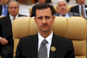 الأسد يصل إلى السعودية للمشاركة في القمة العربية