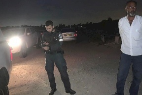 شرطة الاحتلال تقتحم مقبرة العراقيب وتعتقل شيخ وزوجته