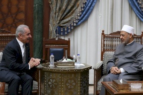 رئيس الوزراء يلتقي شيخ الأزهر ويشيد بمواقفه الداعمة لفلسطين