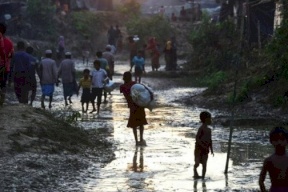 إغلاق مدارس وانقطاع الكهرباء في بنغلادش في ظل أطول موجة حر منذ عقود