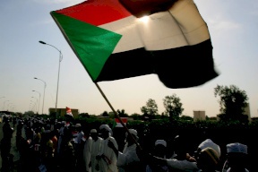 تعطل خدمات شركات الاتصالات الثلاث في معظم أنحاء السودان