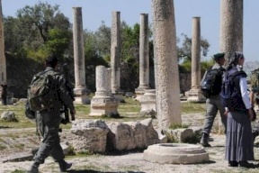 الاحتلال يقتحم سبسطية ويُجري أعمال مسح في الموقع الأثري