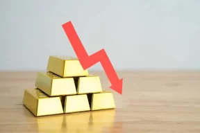 أسعار الذهب تنخفض مع ارتفاع الدولار