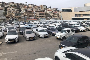 صحيفة:  تكدس كبير في عدد السيارات داخل "إسرائيل"