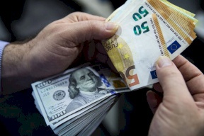 الصناديق الأوروبية تخسر 27 مليار دولار لصالح الأمريكية