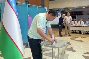 أوزبكستان تنظم انتخابات رئاسية محسومة للرئيس ميرزيوييف 