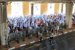 فيديو|| عشرات المعتقلين في إسرائيل والاحتجاجات تمتد إلى مطار بن غوريون