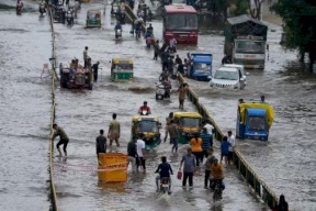 اتّساع قياسي لمجرى نهر يامونا في العاصمة الهندية من جراء الأمطار الموسمية