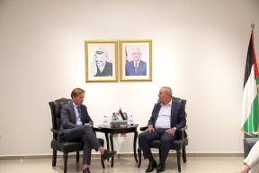 الشيخ يلتقي ممثل الاتحاد الاوروبي لدى دولة فلسطين