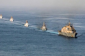 تحذيرات غربية للسفن من الاقتراب من المياه الإيرانية في مضيق هرمز