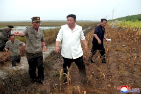 زعيم كوريا الشمالية يوبخ حكومته: "أنتم كسالى"