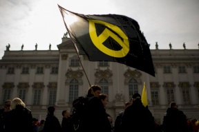 حزب يميني متطرف في النمسا يثير جدلا بسبب شريط دعائي