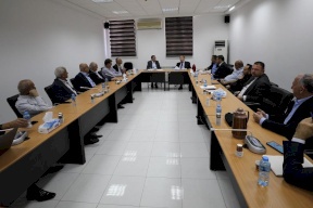 وزير الاقتصاد ومجلس إدارة "كهرباء القدس" يبحثان أوضاع الشركة وقرصنة المقاصة