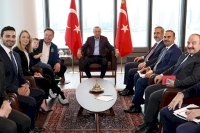 أردوغان يدعو ماسك لإنشاء مصنع لـ”تسلا” بأنقرة