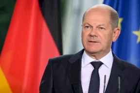 شولتس: صمت السلطة الفلسطينية مخزٍ وسنراجع مساعداتنا للفلسطينيين