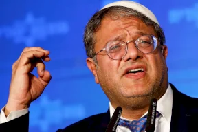 بن غفير يعارض استمرار دخول العمال من الضفة الى "إسرائيل" 