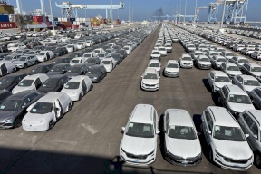 مئات السيارات لتجار غزة تنتظر في الموانئ الإسرائيلية.. ما مصيرها؟
