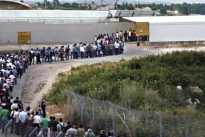وزارة العمل لصدى نيوز: لا قرار إسرائيلي رسمي حتى الآن بإعادة تصاريح العمل للفلسطينيين