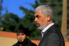 تقارير: إسرائيل تدرس خيار ترحيل قادة "حماس" إلى الخارج 