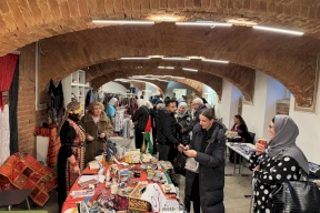 صور| تنظيم بازار خيري في النمسا لصالح دعم أطفال غزة
