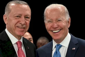 بايدن يُكافئ تركيا بعد موافقتها على انضمام السويد لحلف الناتو! 