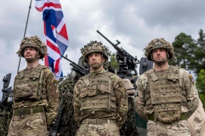 البرلمان البريطاني يحذّر الجيش من التورط بحروب كبرى: يعاني من ضعف ونقص بالذخيرة!