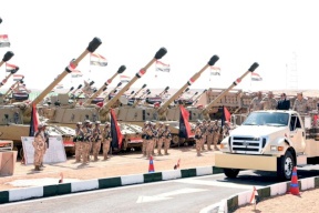 باحث عسكري إسرائيلي: الجيش المصري يعزز قواته في سيناء