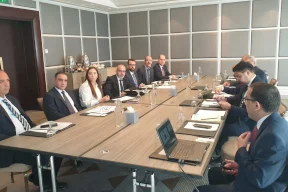 وفد فلسطيني يجتمع مع بنك التنمية الإسلامي للحصول على تمويل بقيمة 100 مليون دولار