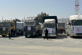 فيديو وصور| الهلال الأحمر الفلسطيني: تمكنا من إدخال 9 شاحنات مساعدات لمناطق شمال غزة