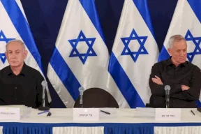 غانتس يدعو لإجراء انتخابات عامة مبكرة في إسرائيل