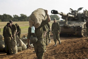  الجيش الإسرائيلي يخطط لاقتحامات برية بخانيونس بعد سحب فرقة عسكرية منها